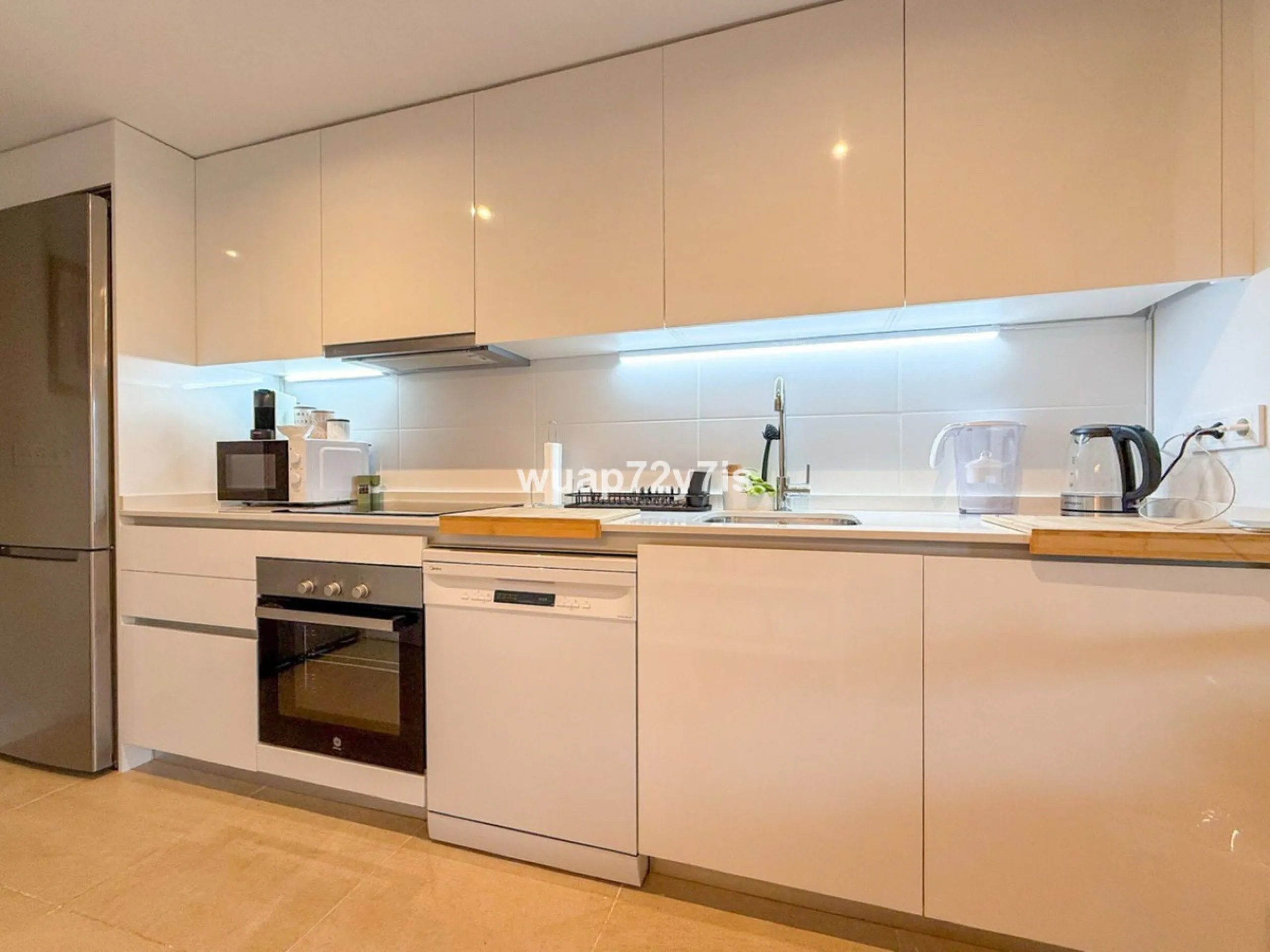 Apartment - Ground Floor Apartment в продаже в Estepona, Málaga. В доме 2 спален и 2 ванных комнат. Площадь дома 67 м². Площадь участка 81 м²