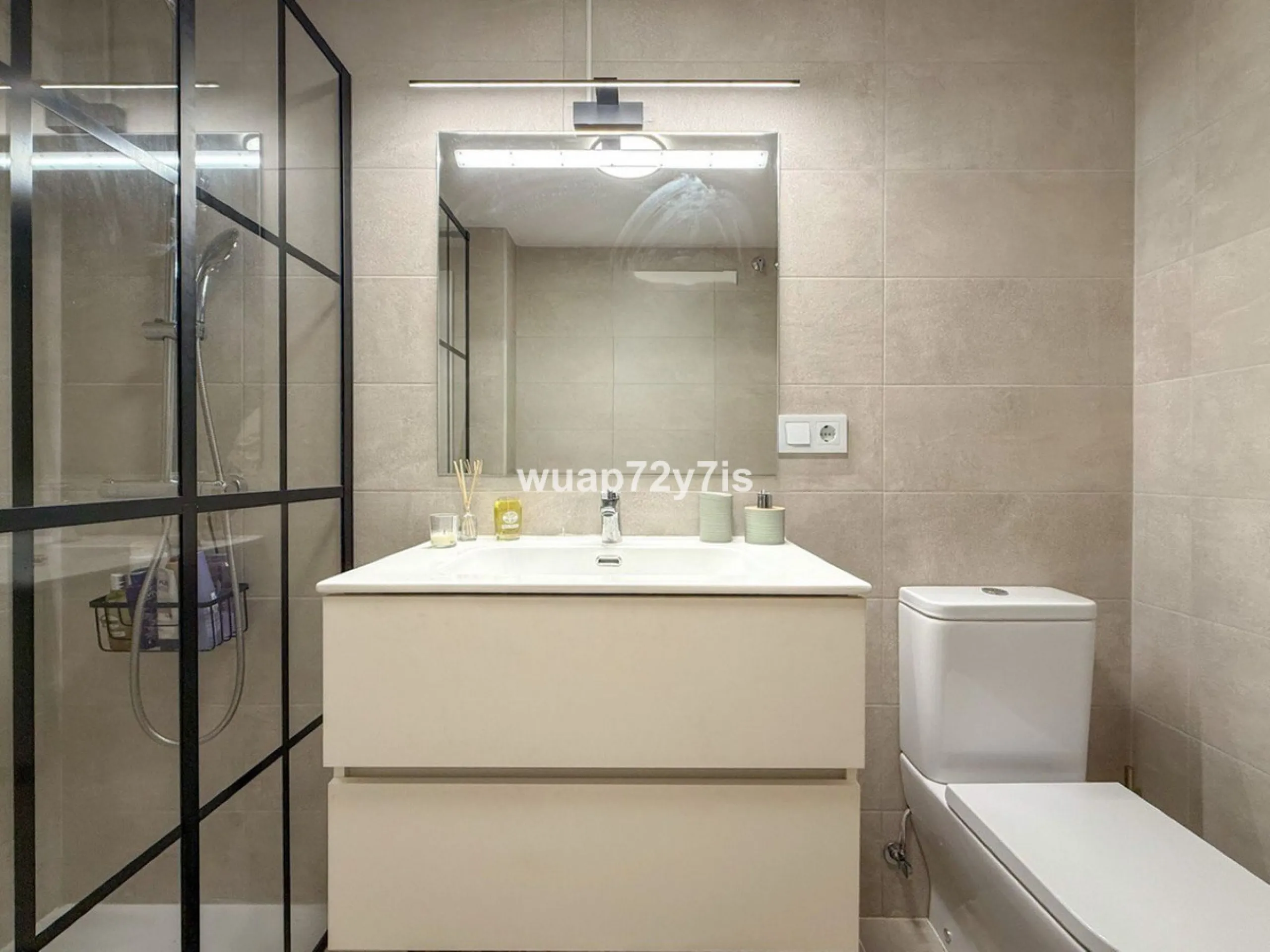 Apartment - Ground Floor Apartment в продаже в Estepona, Málaga. В доме 2 спален и 2 ванных комнат. Площадь дома 67 м². Площадь участка 81 м²