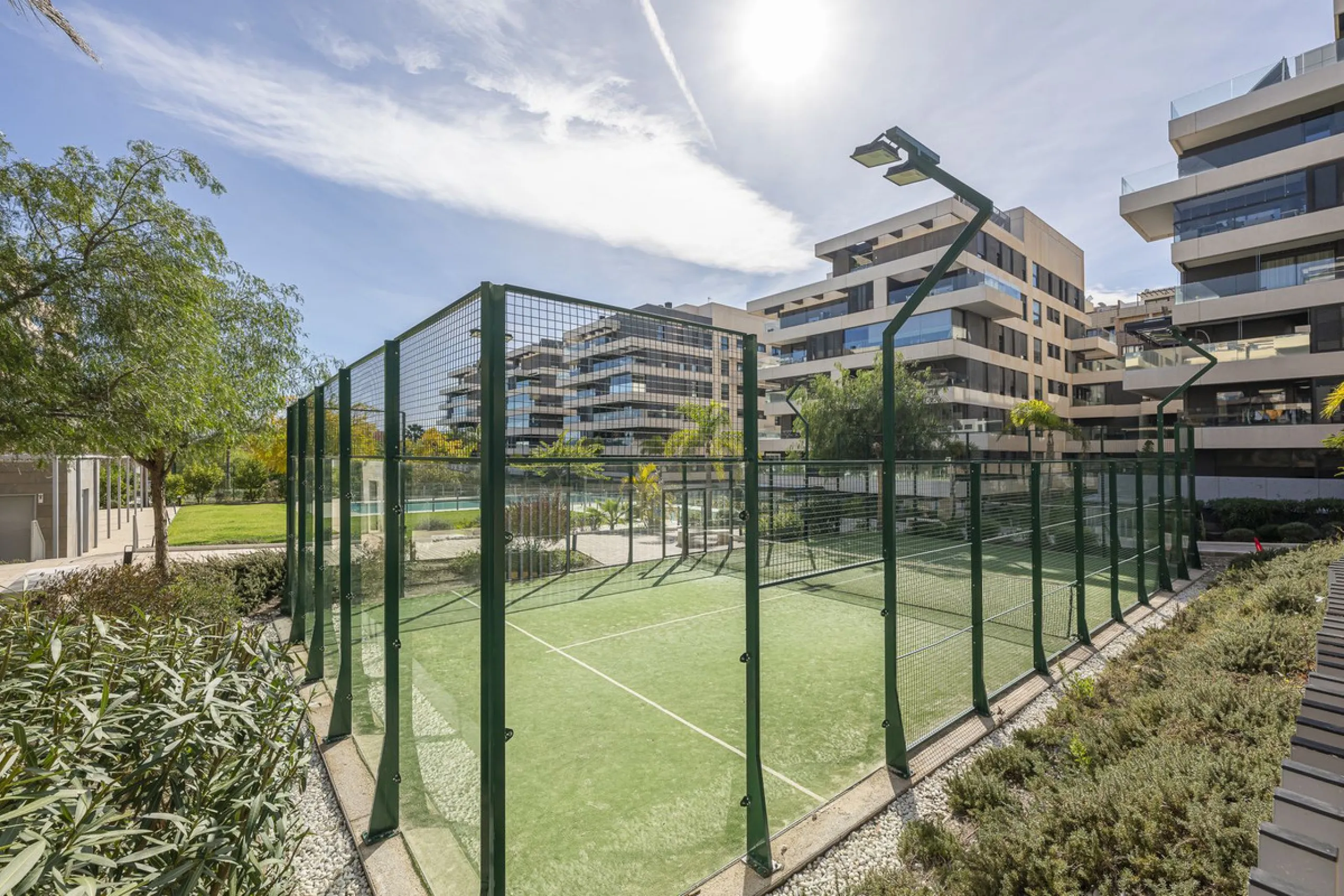Apartment - Middle Floor Apartment в продаже в Málaga, Málaga. В доме 3 спален и 2 ванных комнат. Площадь дома 143 м²