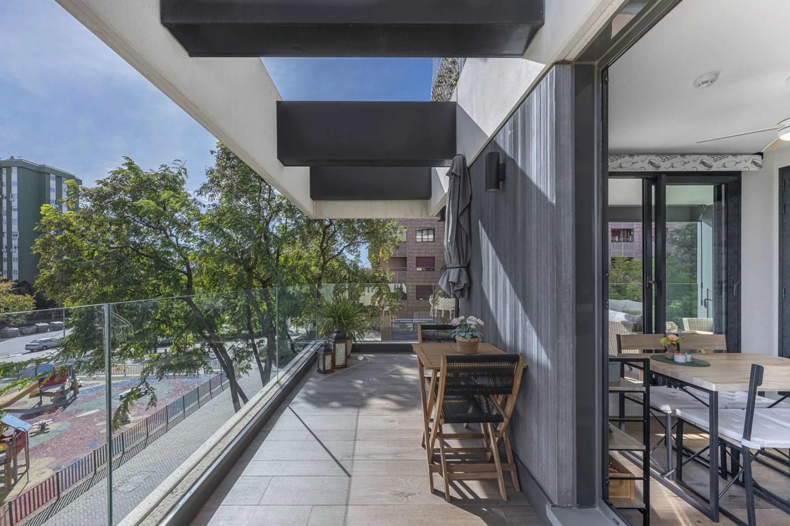 Apartment - Middle Floor Apartment в продаже в Málaga, Málaga. В доме 3 спален и 2 ванных комнат. Площадь дома 143 м²
