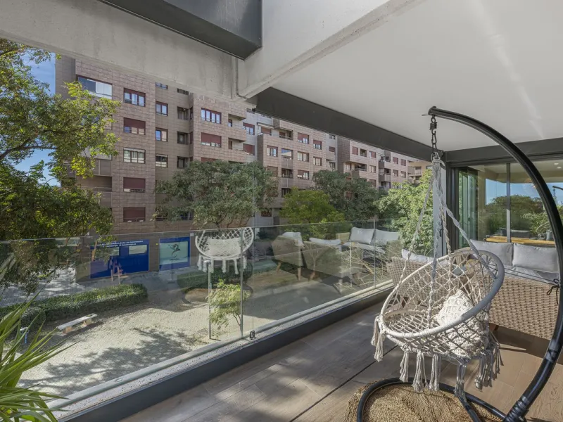 Apartment - Middle Floor Apartment в продаже в Málaga, Málaga. В доме 3 спален и 2 ванных комнат. Площадь дома 143 м²