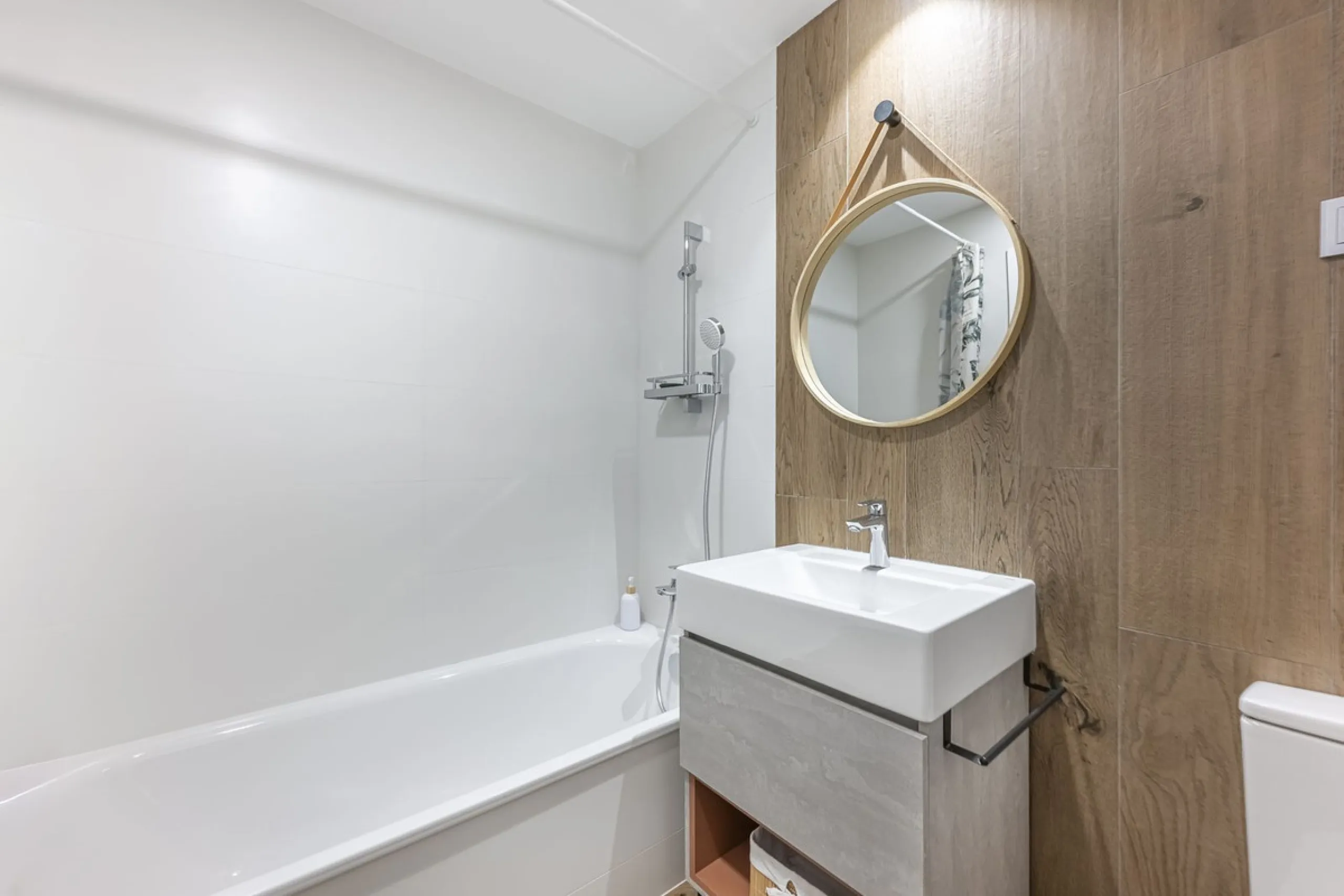 Apartment - Middle Floor Apartment в продаже в Málaga, Málaga. В доме 3 спален и 2 ванных комнат. Площадь дома 143 м²