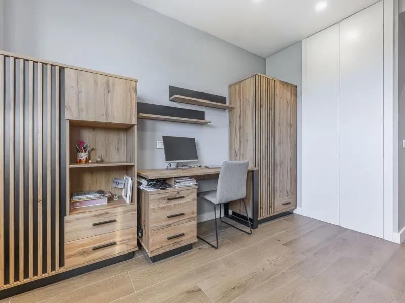Apartment - Middle Floor Apartment в продаже в Málaga, Málaga. В доме 3 спален и 2 ванных комнат. Площадь дома 143 м²