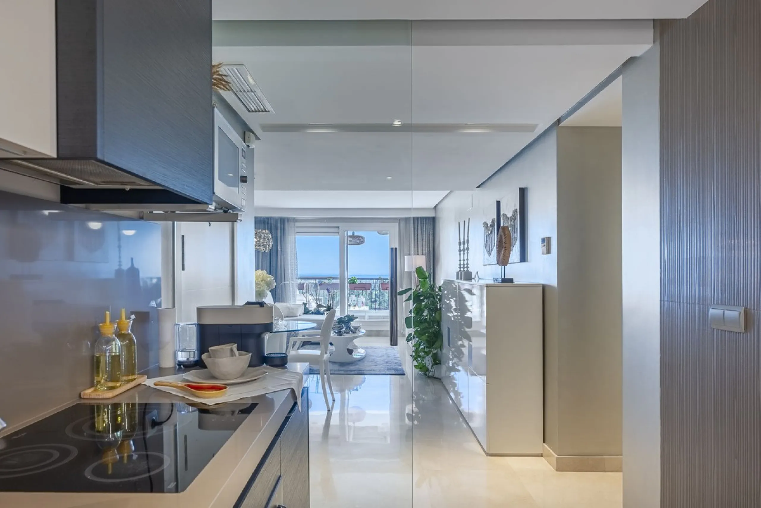 Exclusive, Bright and Private Duplex Penthouse in Los Robles