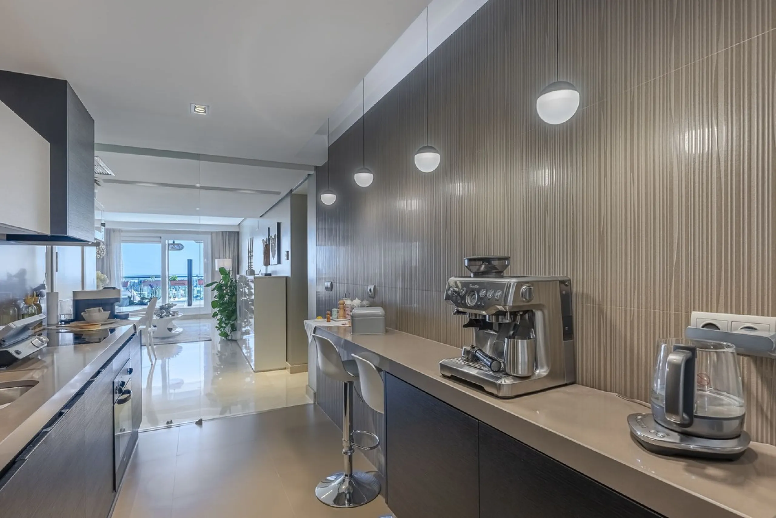Exclusive, Bright and Private Duplex Penthouse in Los Robles