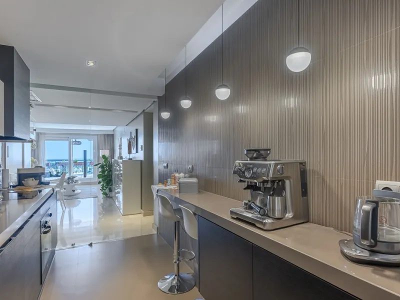 Exclusive, Bright and Private Duplex Penthouse in Los Robles