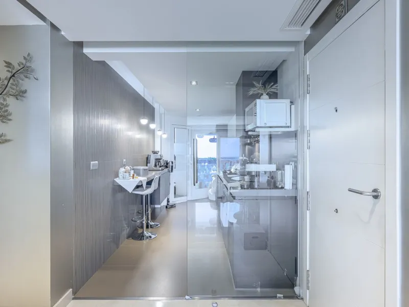 Exclusive, Bright and Private Duplex Penthouse in Los Robles