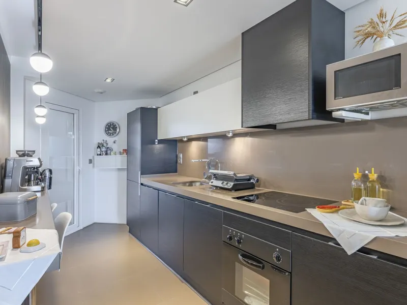 Exclusive, Bright and Private Duplex Penthouse in Los Robles