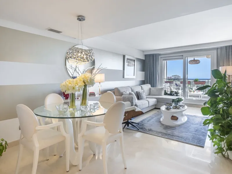 Exclusive, Bright and Private Duplex Penthouse in Los Robles