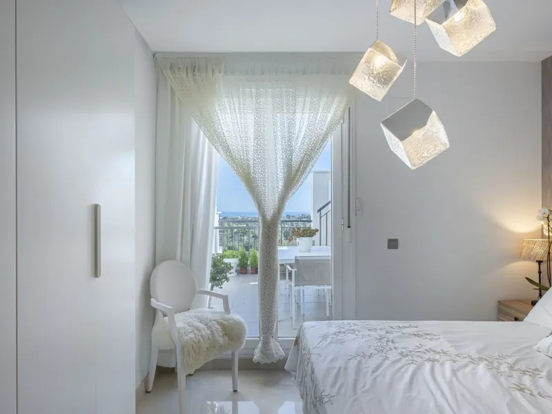 Exclusive, Bright and Private Duplex Penthouse in Los Robles