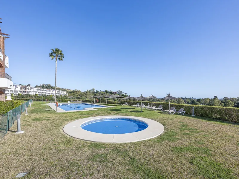 Exclusive, Bright and Private Duplex Penthouse in Los Robles