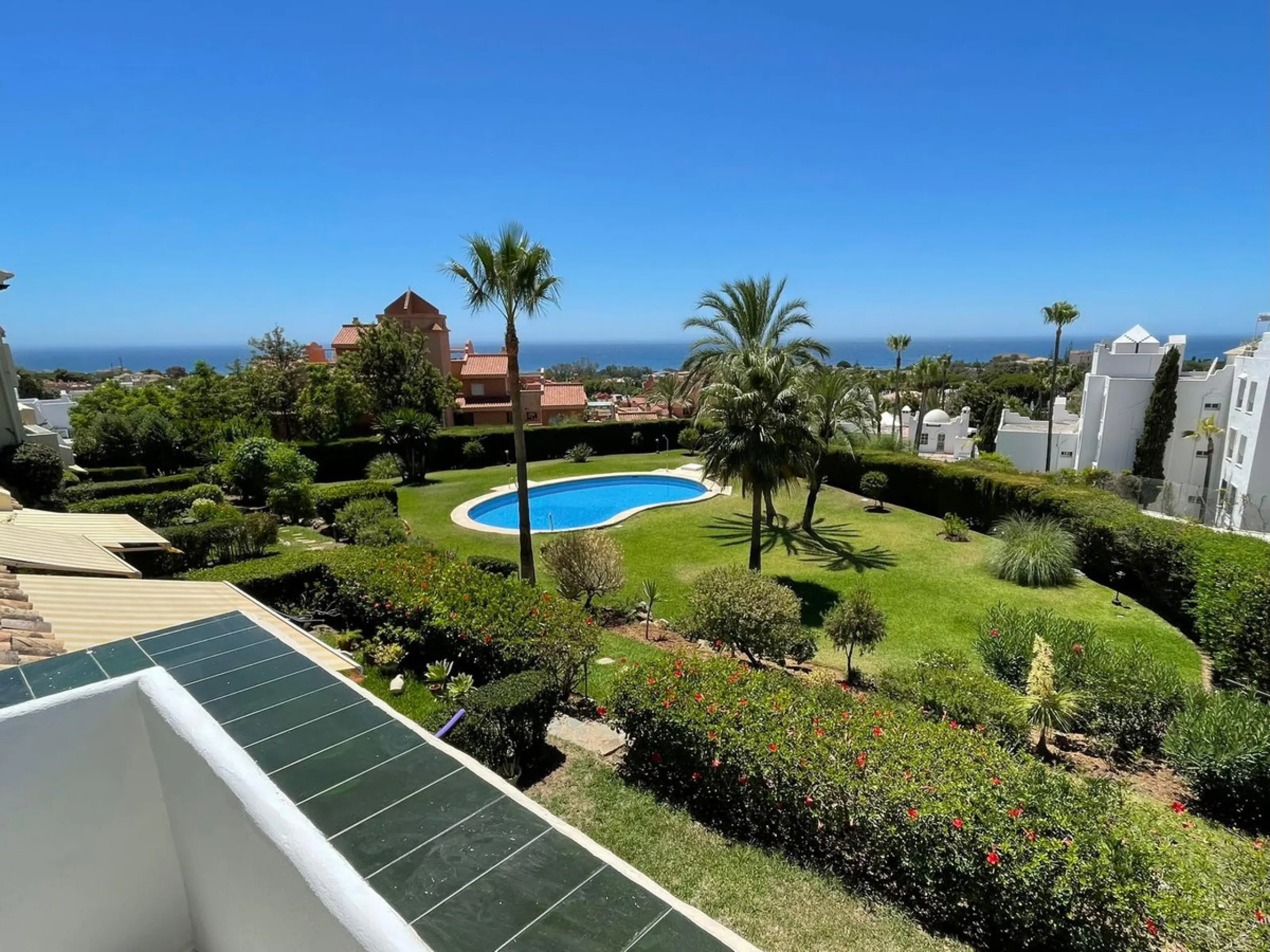 Bright Apartment with Sea Views in la Reserva de Marbella