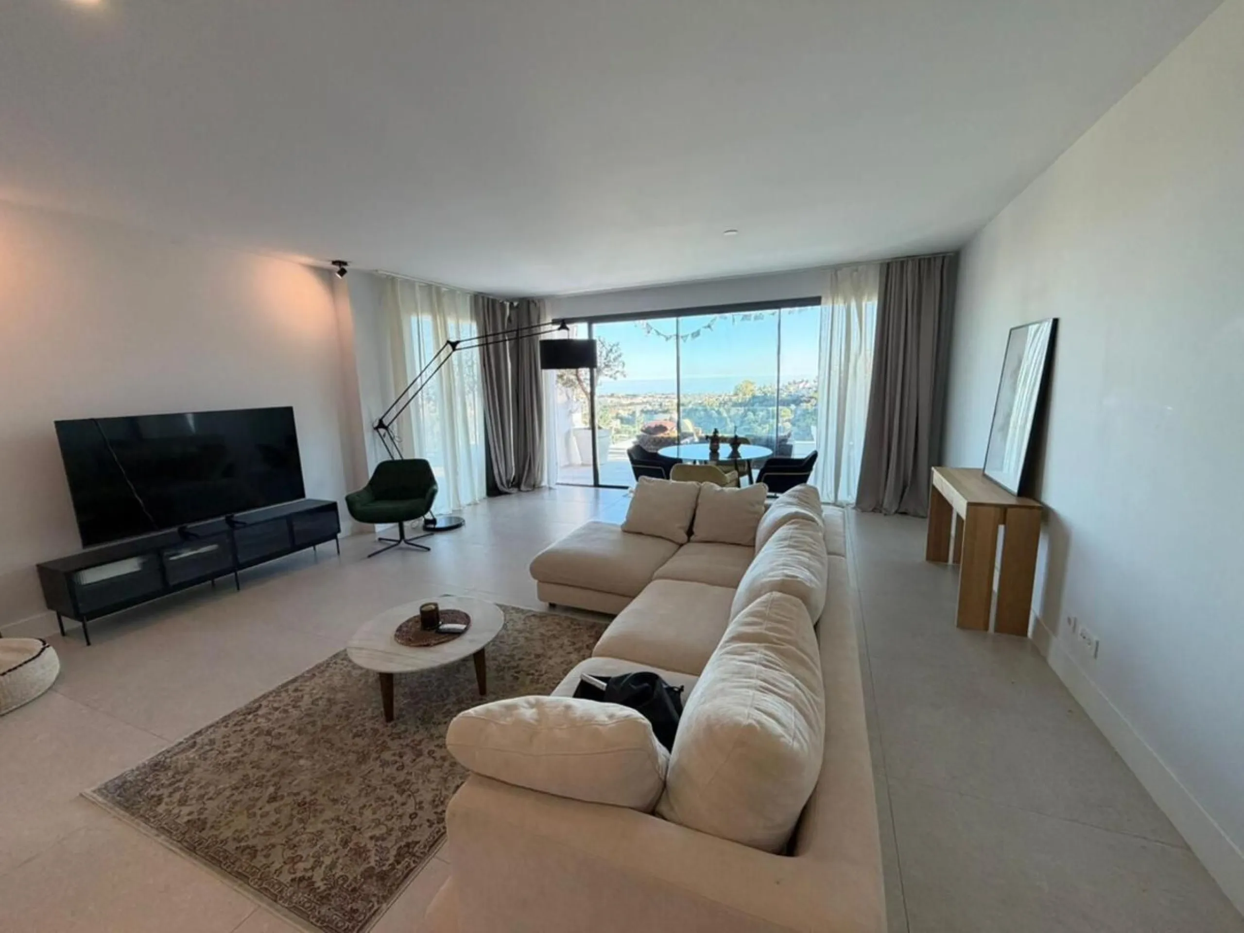 2-Bedroom, 2-Bathroom Apartment in Aqualina Residences, Benahavís