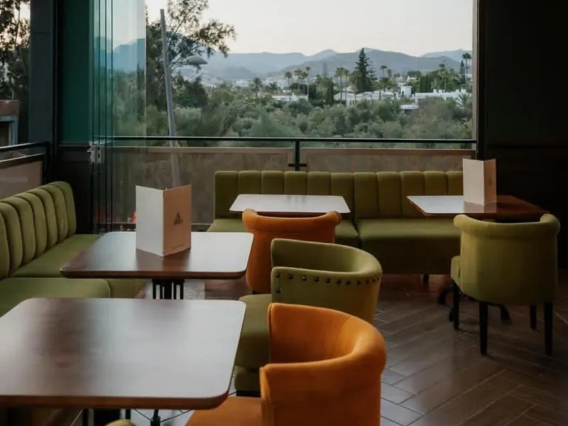 Exclusive Traspaso of a Premium Restaurant in Nueva Andalucía – Prime Investment Opportunity in Marbella