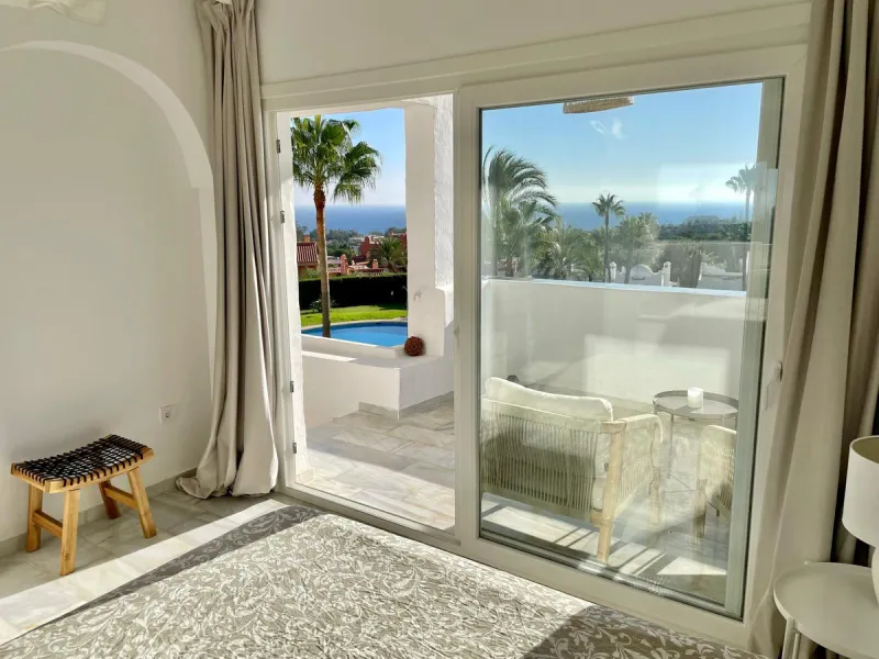 Bright Apartment with Sea Views in la Reserva de Marbella