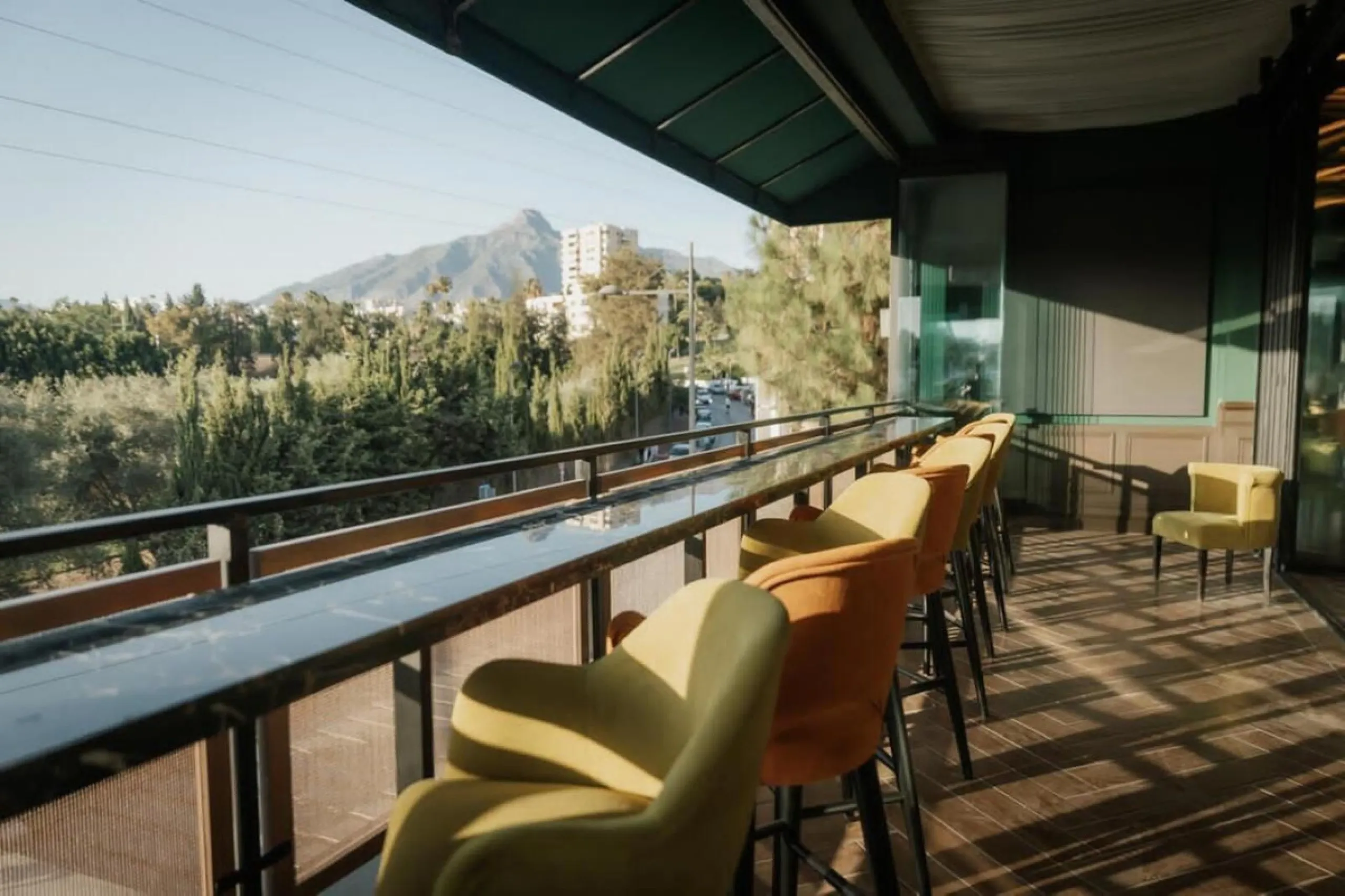 Exclusive Traspaso of a Premium Restaurant in Nueva Andalucía – Prime Investment Opportunity in Marbella