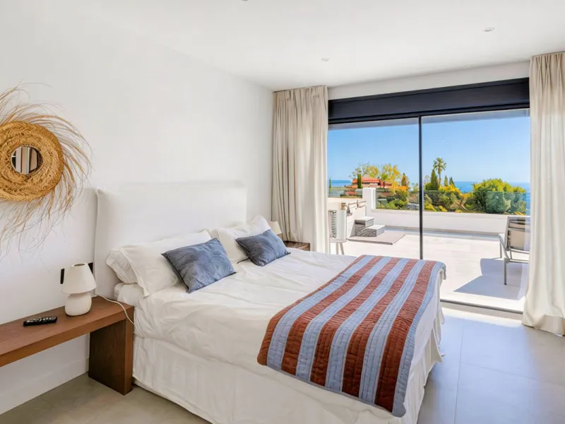 Exceptional sought-after contemporary duplex penthouse for sale in Mirador de Estepona Hills, Estepona