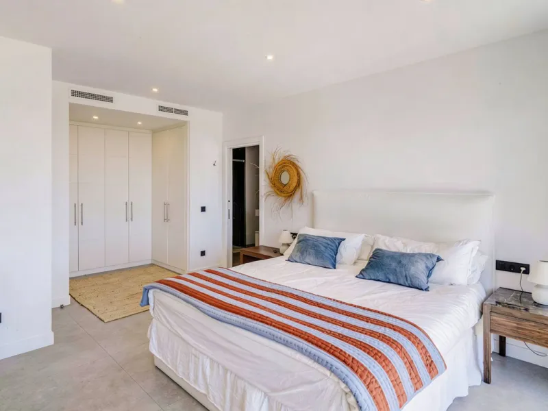 Exceptional sought-after contemporary duplex penthouse for sale in Mirador de Estepona Hills, Estepona
