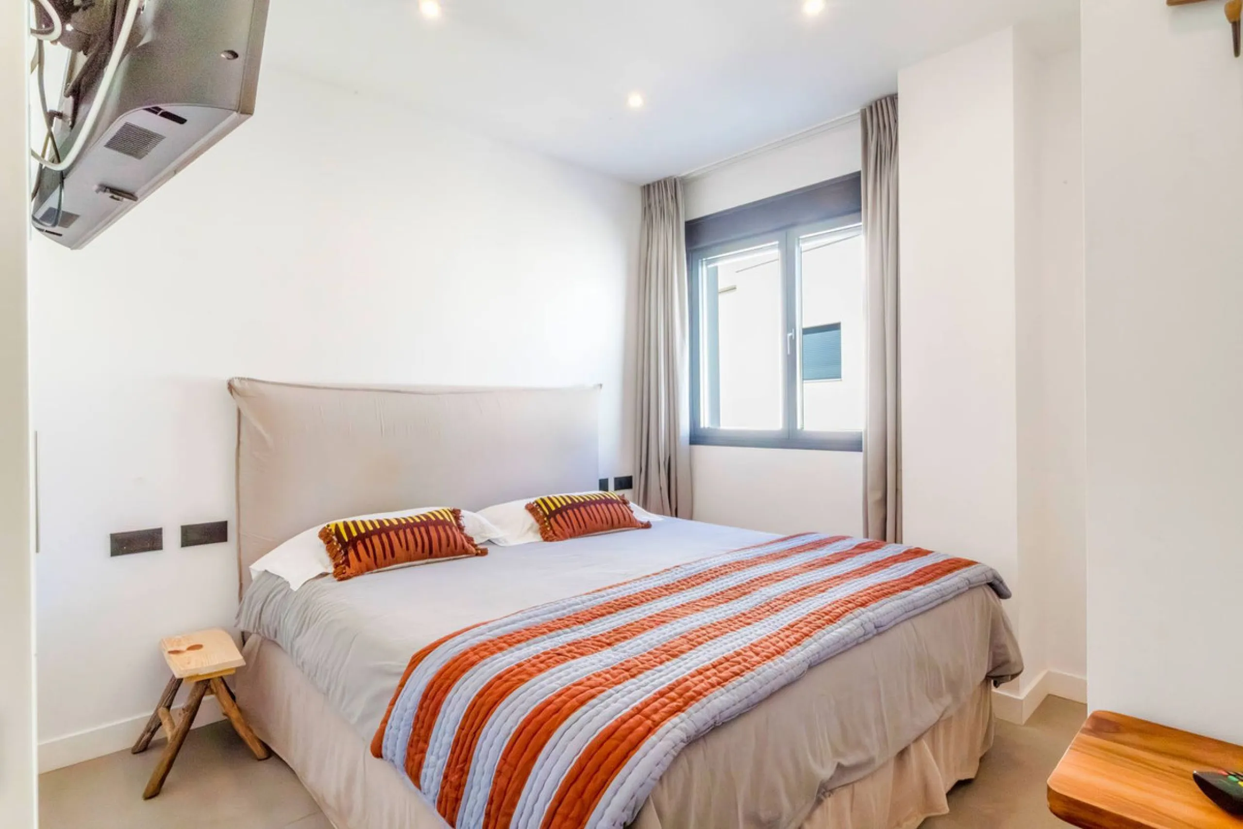 Exceptional sought-after contemporary duplex penthouse for sale in Mirador de Estepona Hills, Estepona