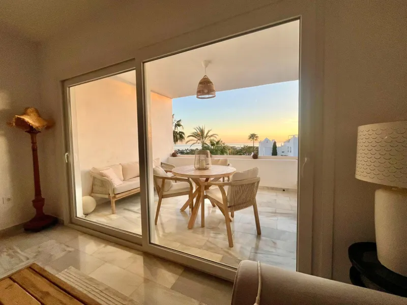Bright Apartment with Sea Views in la Reserva de Marbella