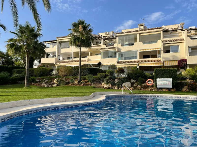 Bright Apartment with Sea Views in la Reserva de Marbella