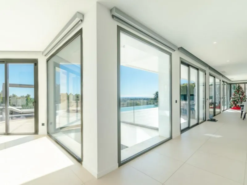 Luxury Villa in Benahavís with Panoramic Views and Contemporary Design