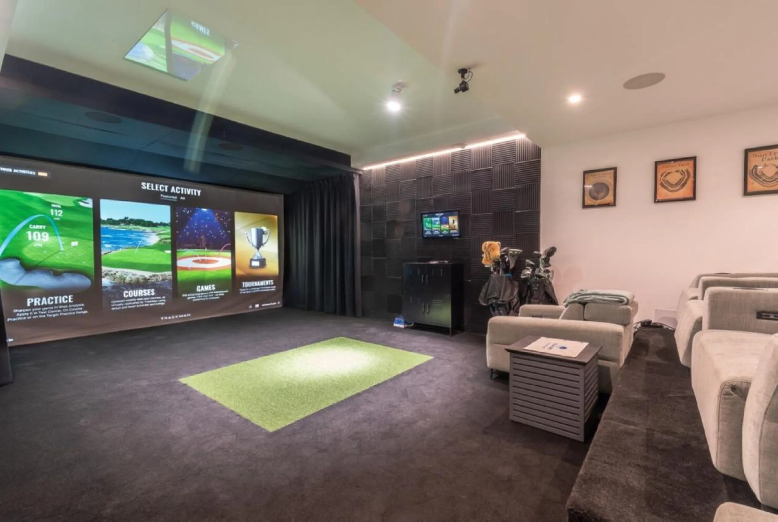 Luxury Villa in Benahavís with Panoramic Views and Contemporary Design