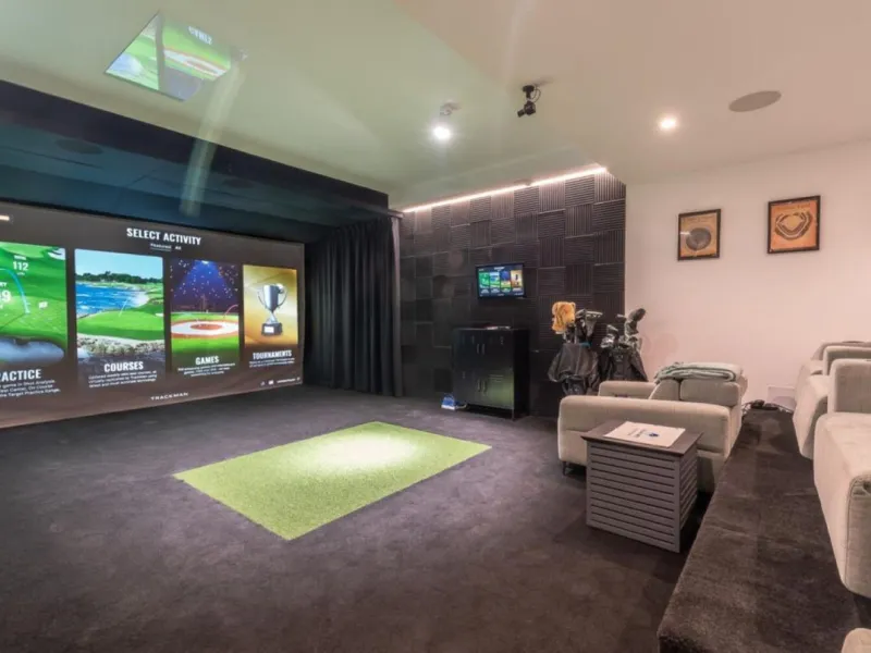 Luxury Villa in Benahavís with Panoramic Views and Contemporary Design