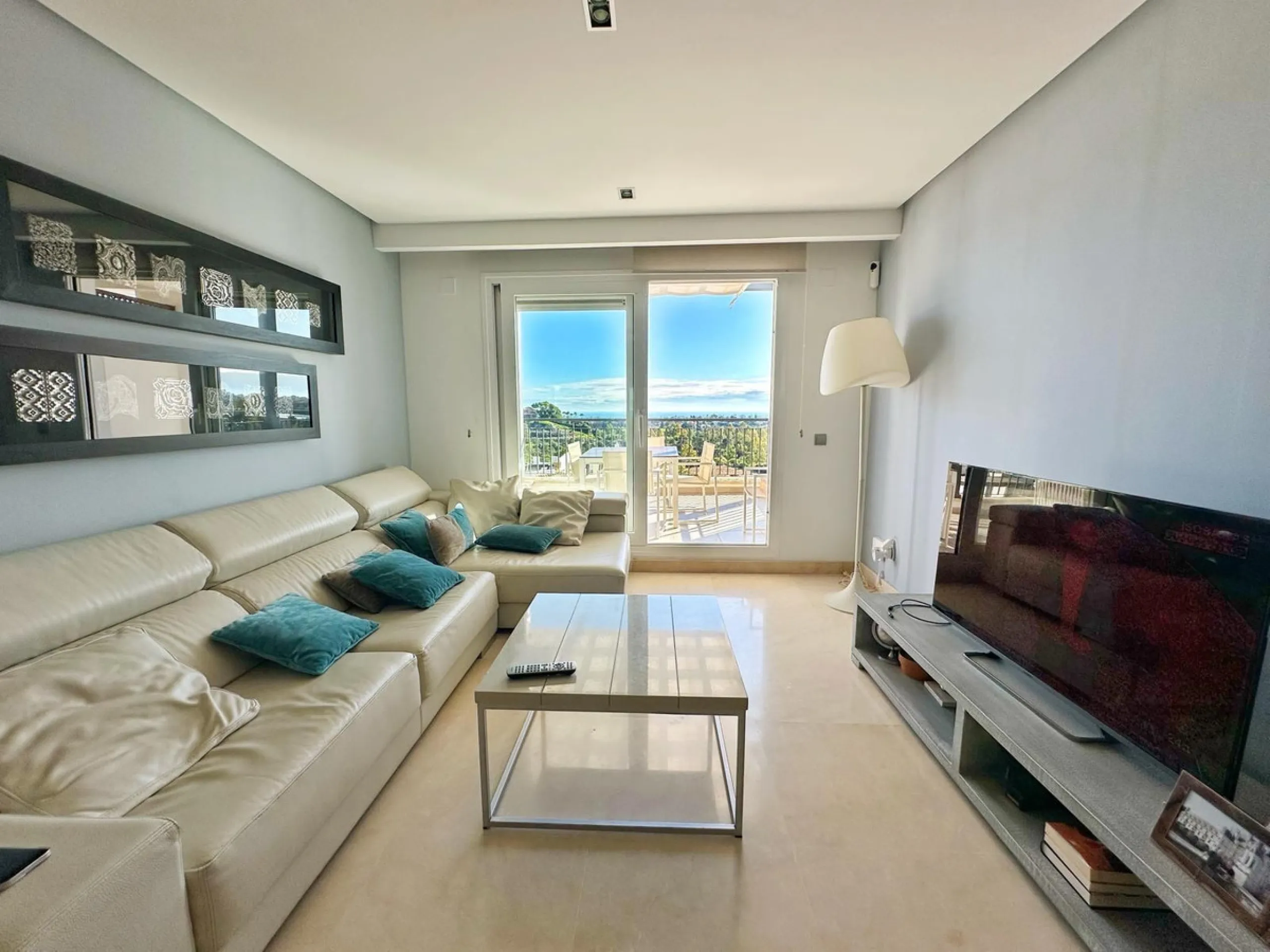 Luxury Duplex Penthouse with Panoramic Sea Views in Los Arqueros, Benahavís