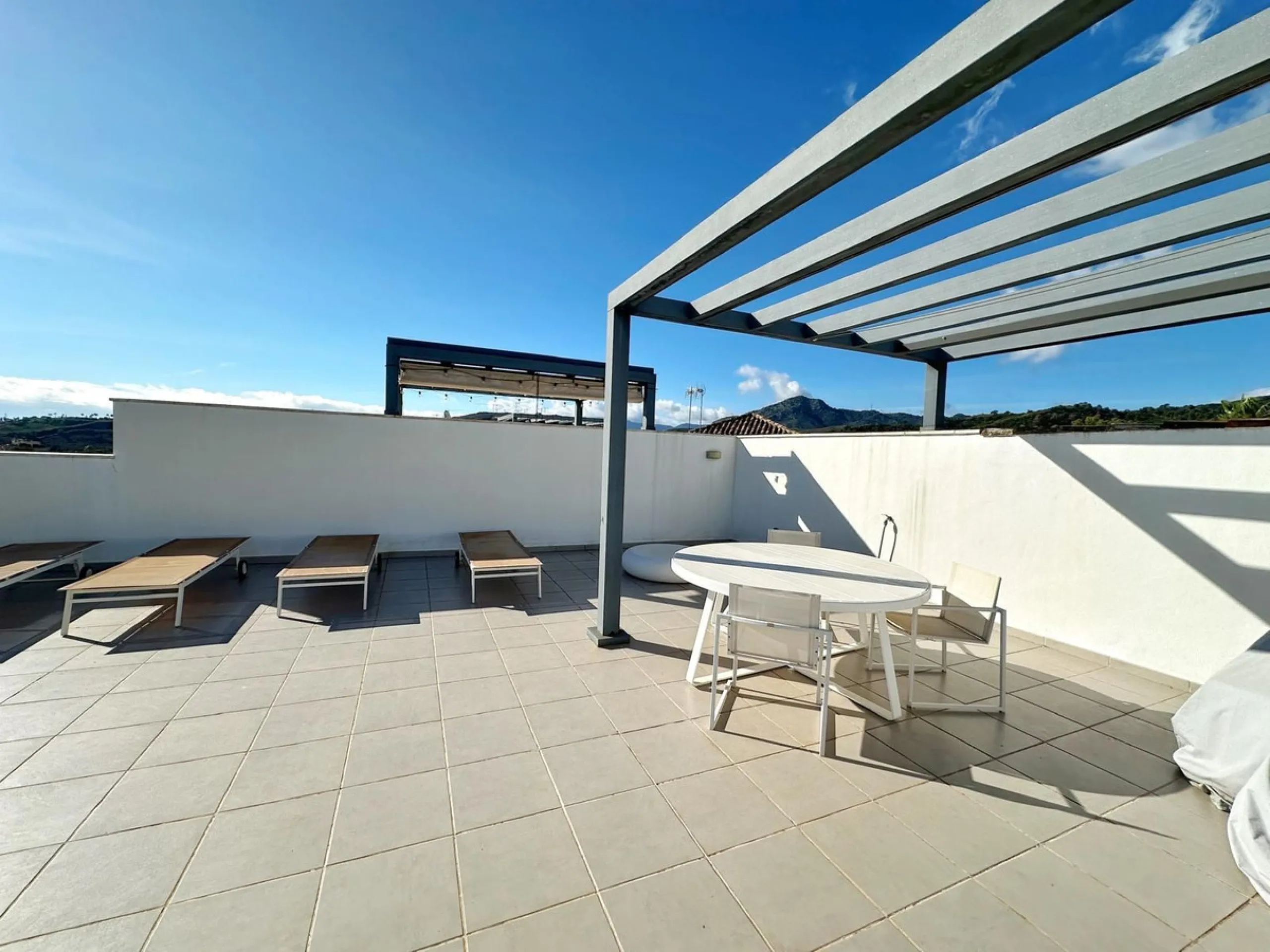 Luxury Duplex Penthouse with Panoramic Sea Views in Los Arqueros, Benahavís