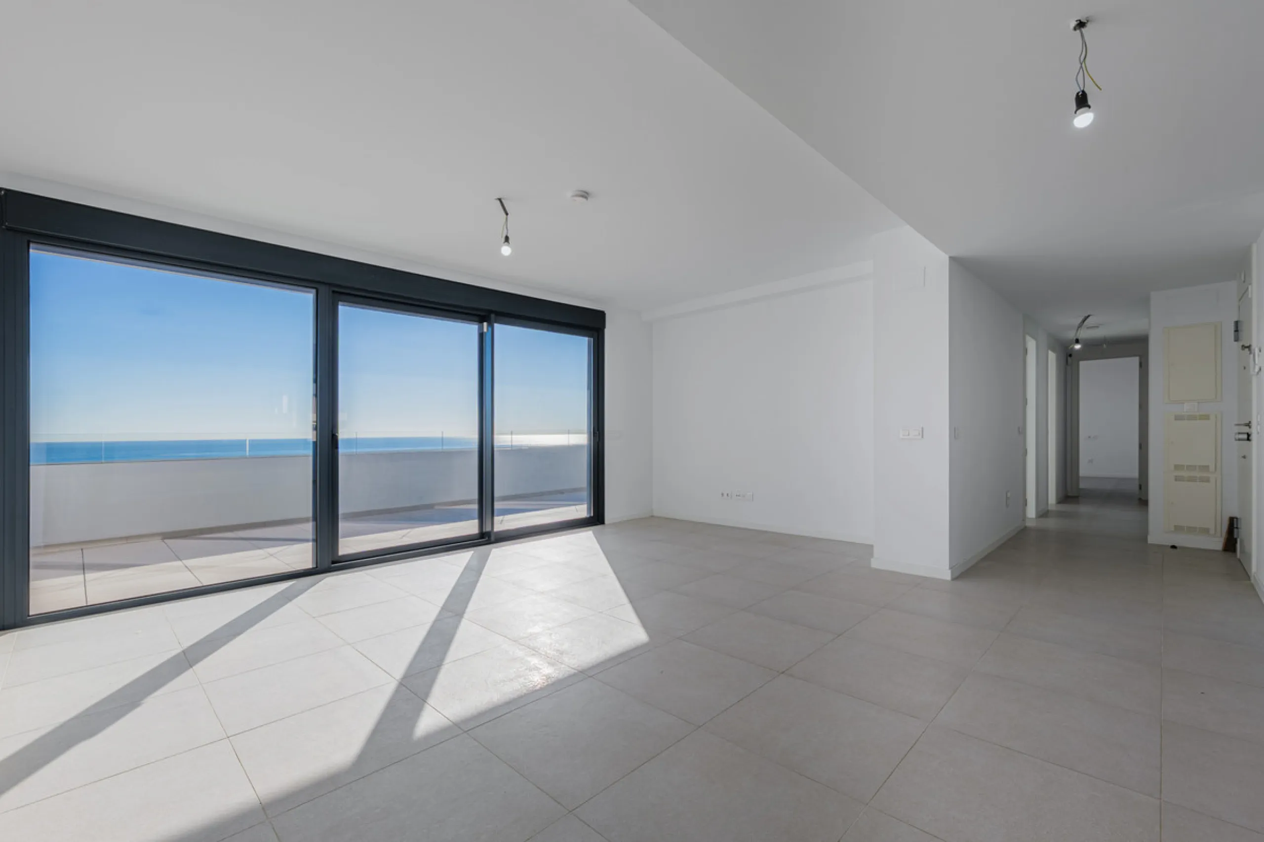 Apartment - Penthouse в продаже в Torremolinos, Málaga. В доме 3 спален и 2 ванных комнат. Площадь дома 148 м²
