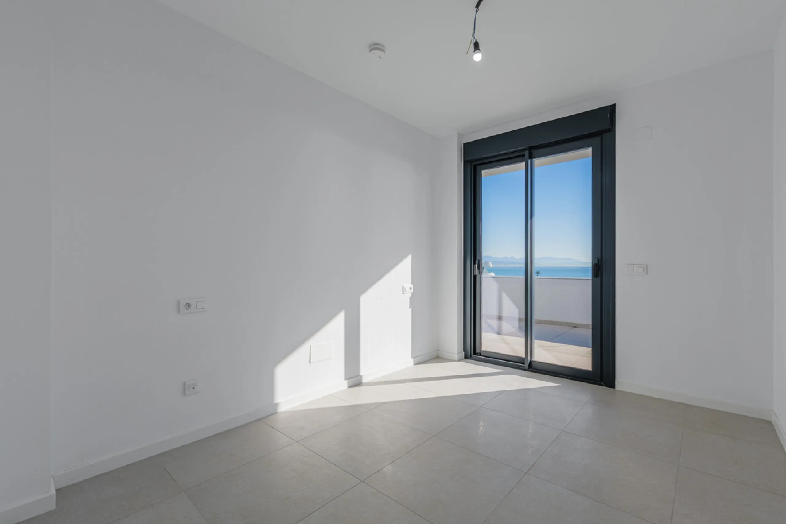 Apartment - Penthouse в продаже в Torremolinos, Málaga. В доме 3 спален и 2 ванных комнат. Площадь дома 148 м²