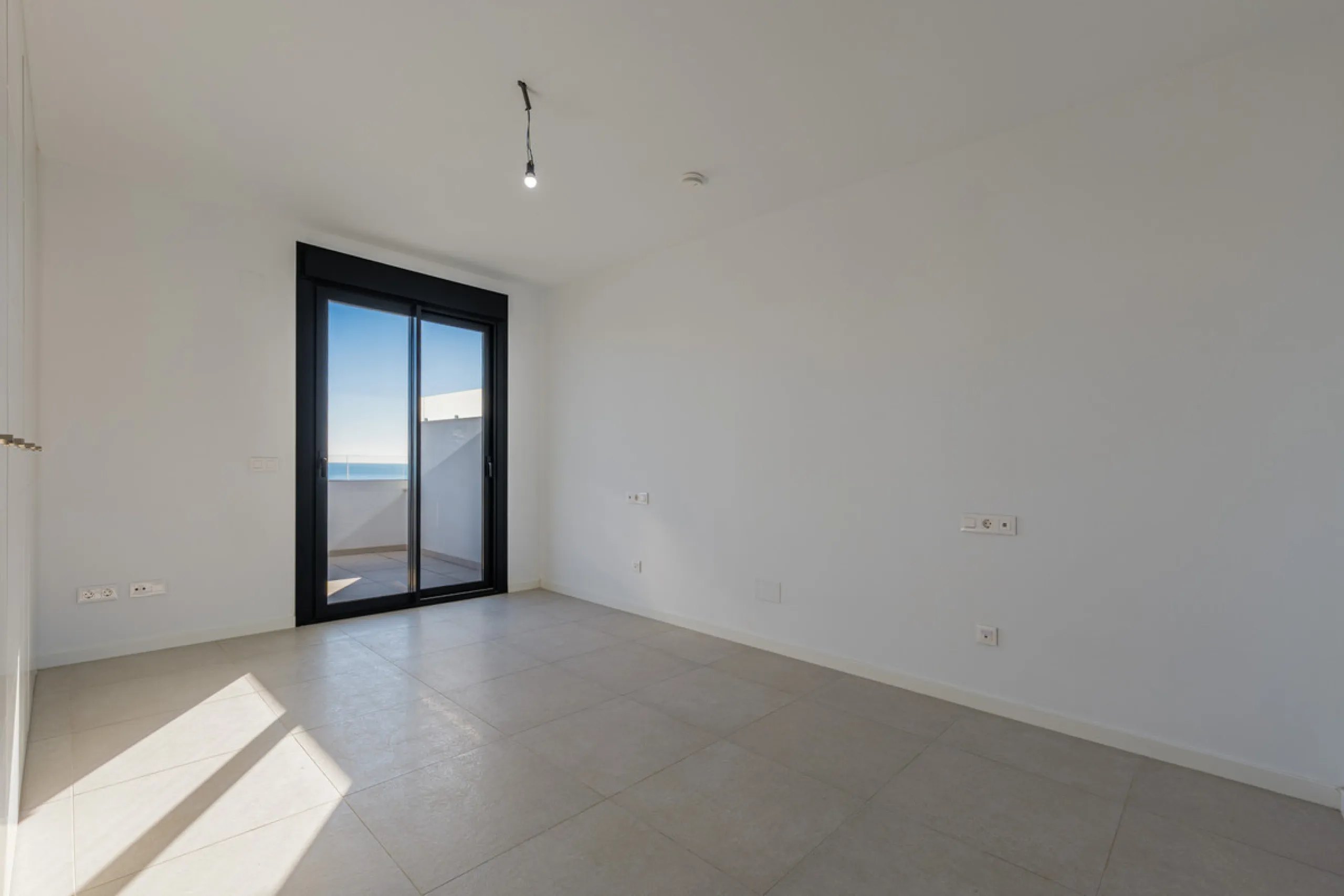 Apartment - Penthouse в продаже в Torremolinos, Málaga. В доме 3 спален и 2 ванных комнат. Площадь дома 148 м²