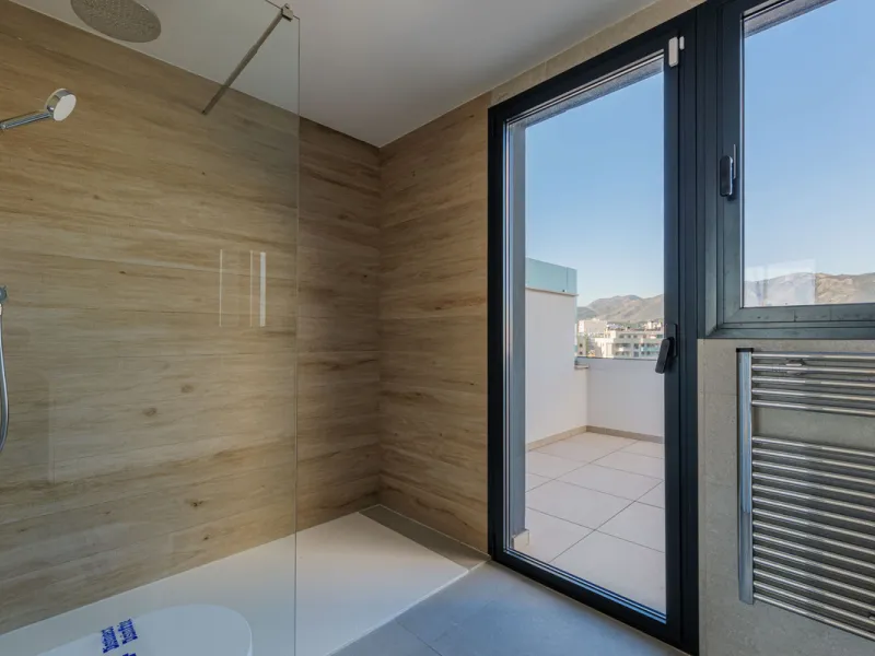 Apartment - Penthouse в продаже в Torremolinos, Málaga. В доме 3 спален и 2 ванных комнат. Площадь дома 148 м²