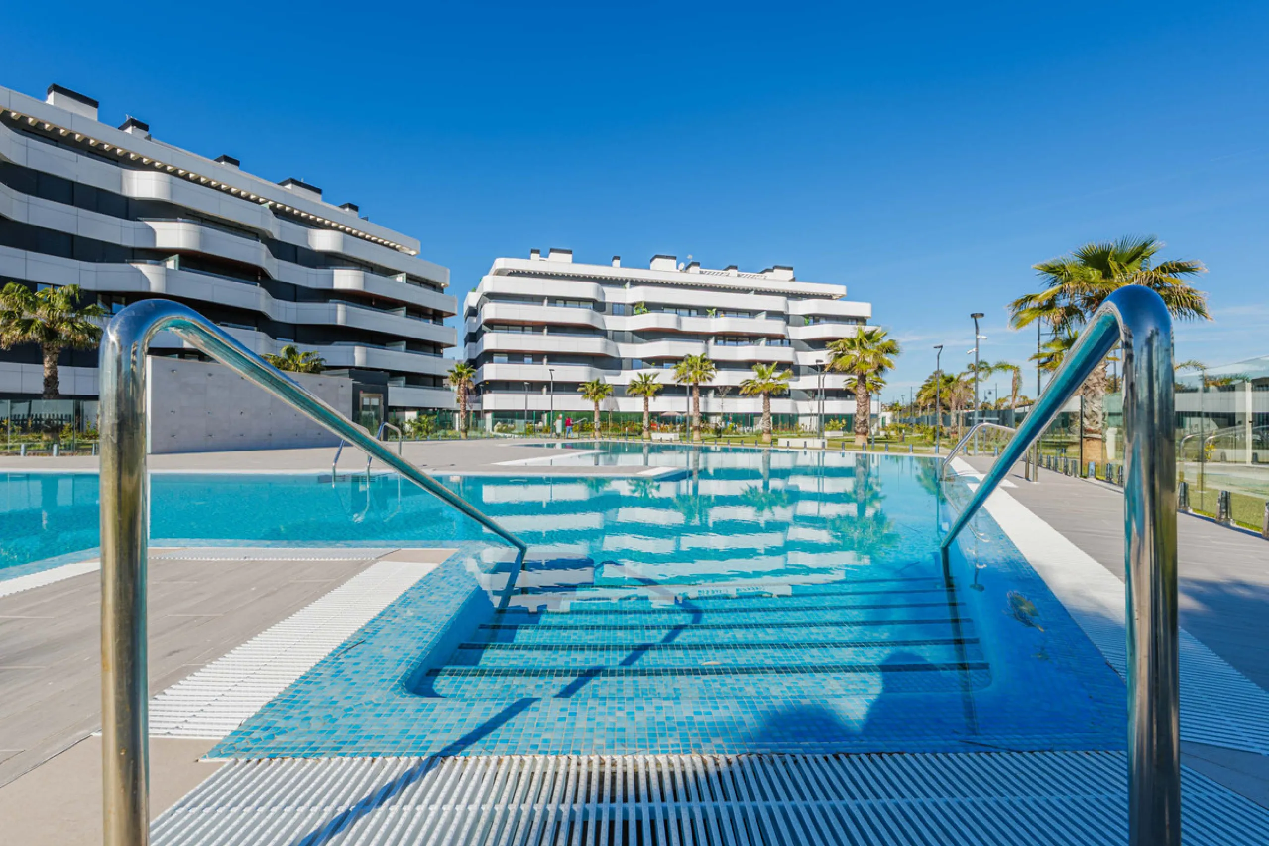 Apartment - Penthouse в продаже в Torremolinos, Málaga. В доме 3 спален и 2 ванных комнат. Площадь дома 148 м²