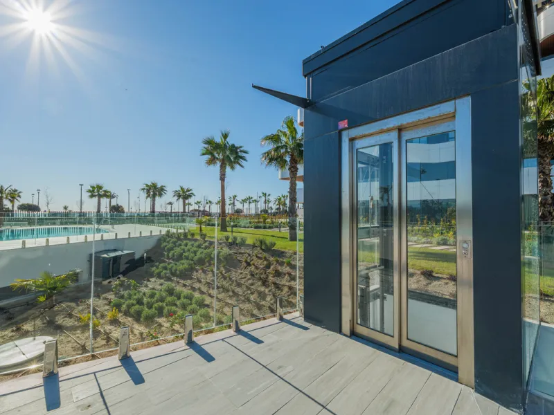 Apartment - Penthouse в продаже в Torremolinos, Málaga. В доме 3 спален и 2 ванных комнат. Площадь дома 148 м²
