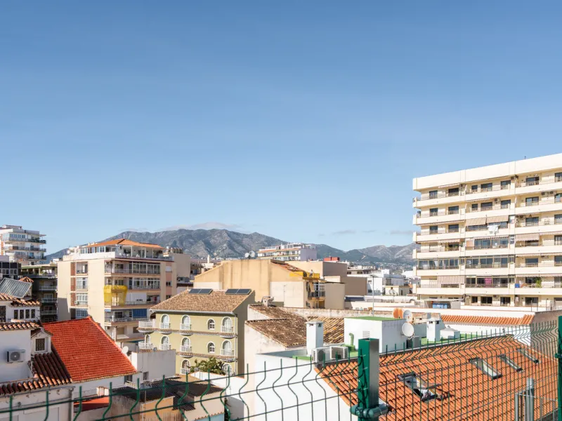 Apartment - Penthouse в продаже в Fuengirola, Málaga. В доме 2 спален и 1 ванных комнат. Площадь дома 59 м²