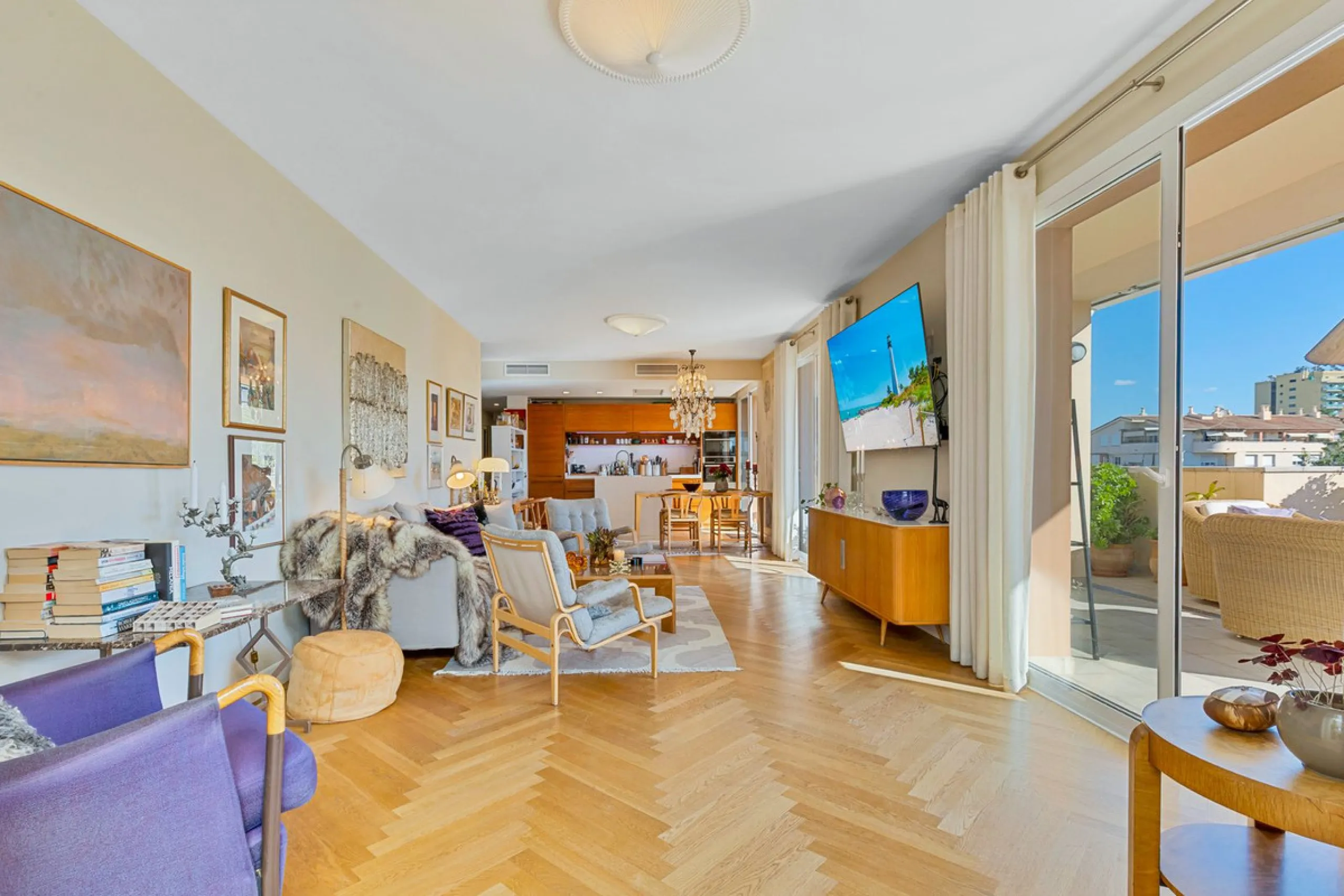 Exclusive four-bedroom penthouse with large terrace – central Fuengirola