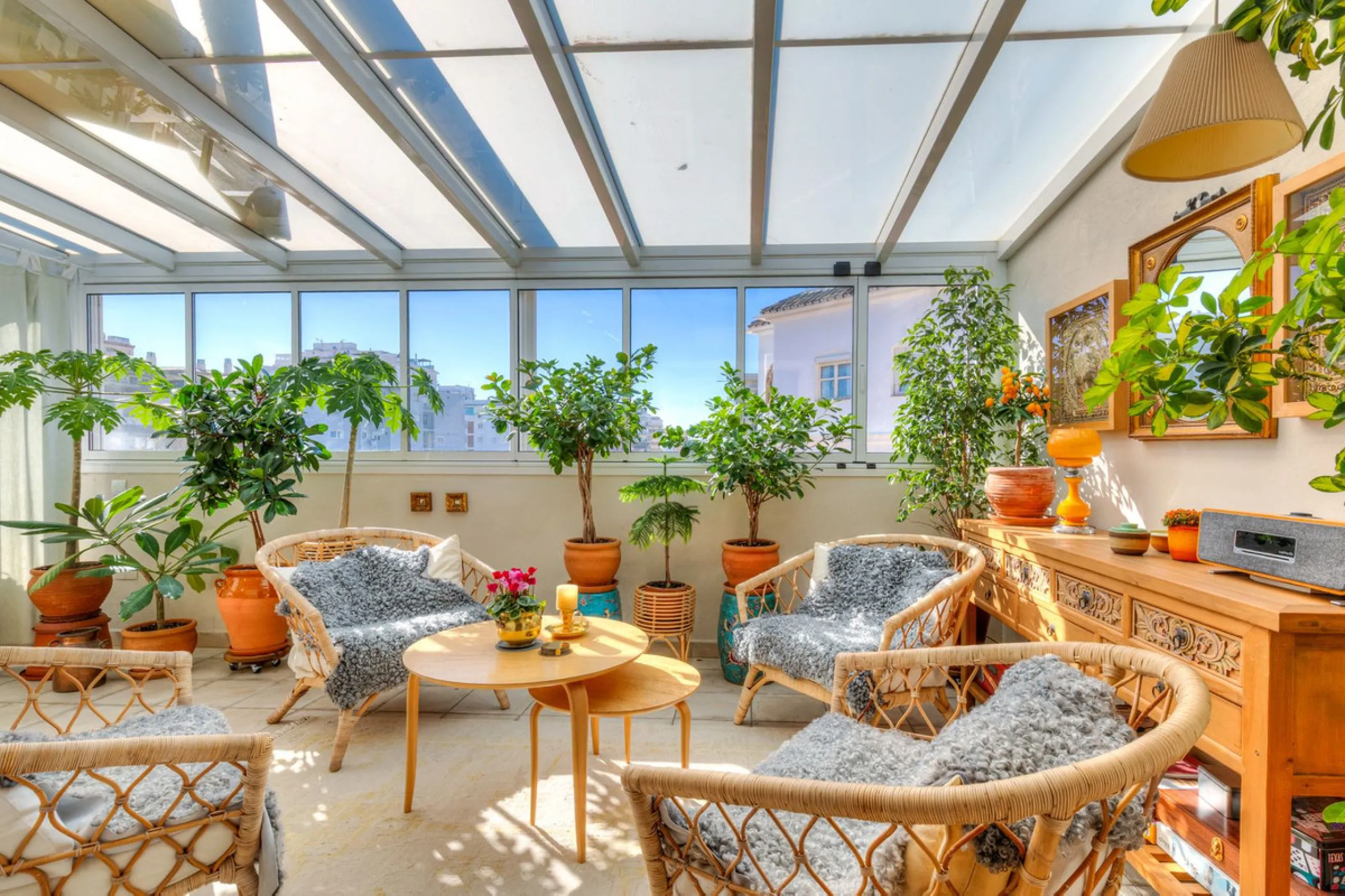 Exclusive four-bedroom penthouse with large terrace – central Fuengirola