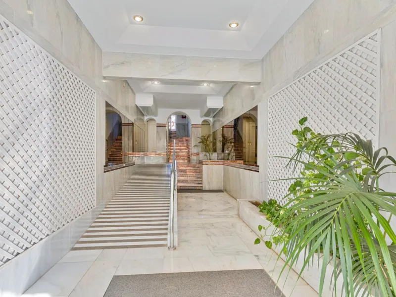 Exclusive four-bedroom penthouse with large terrace – central Fuengirola