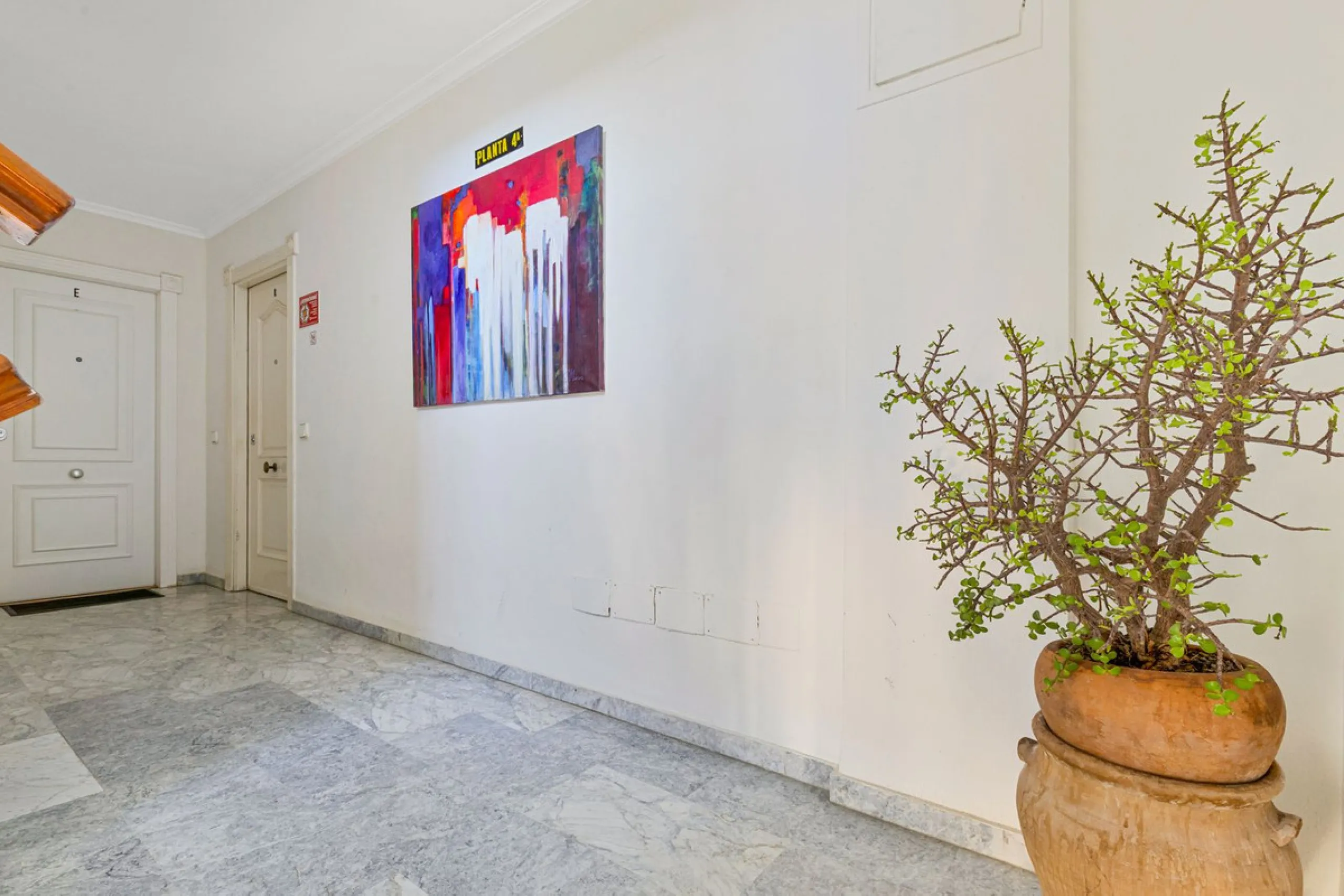 Exclusive four-bedroom penthouse with large terrace – central Fuengirola