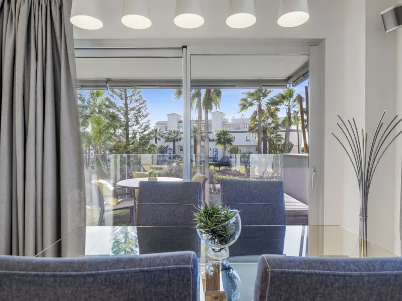 Discover this stylish first-floor apartment in the exclusive El Chaparral area of Mijas Costa, featuring a southwest orientation and a prime location between Fuengirola and La Cala de Mijas.