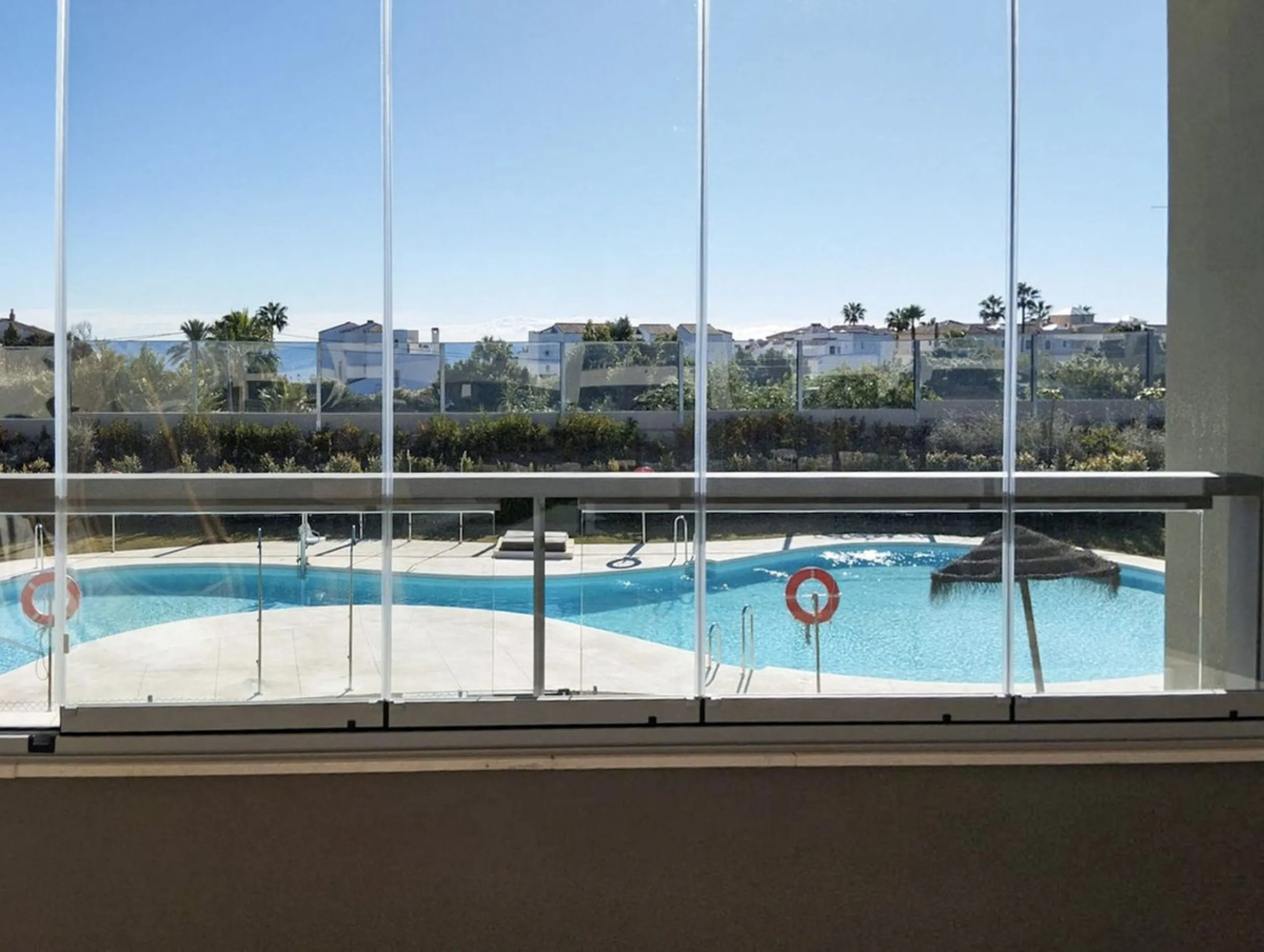 We are delighted to introduce this new contemporary apartment in the popular Solemar development. As you enter, you will find the fully equipped kitchen with all integrated appliances that flow into the spacious lounge and dining area, leading out to the 