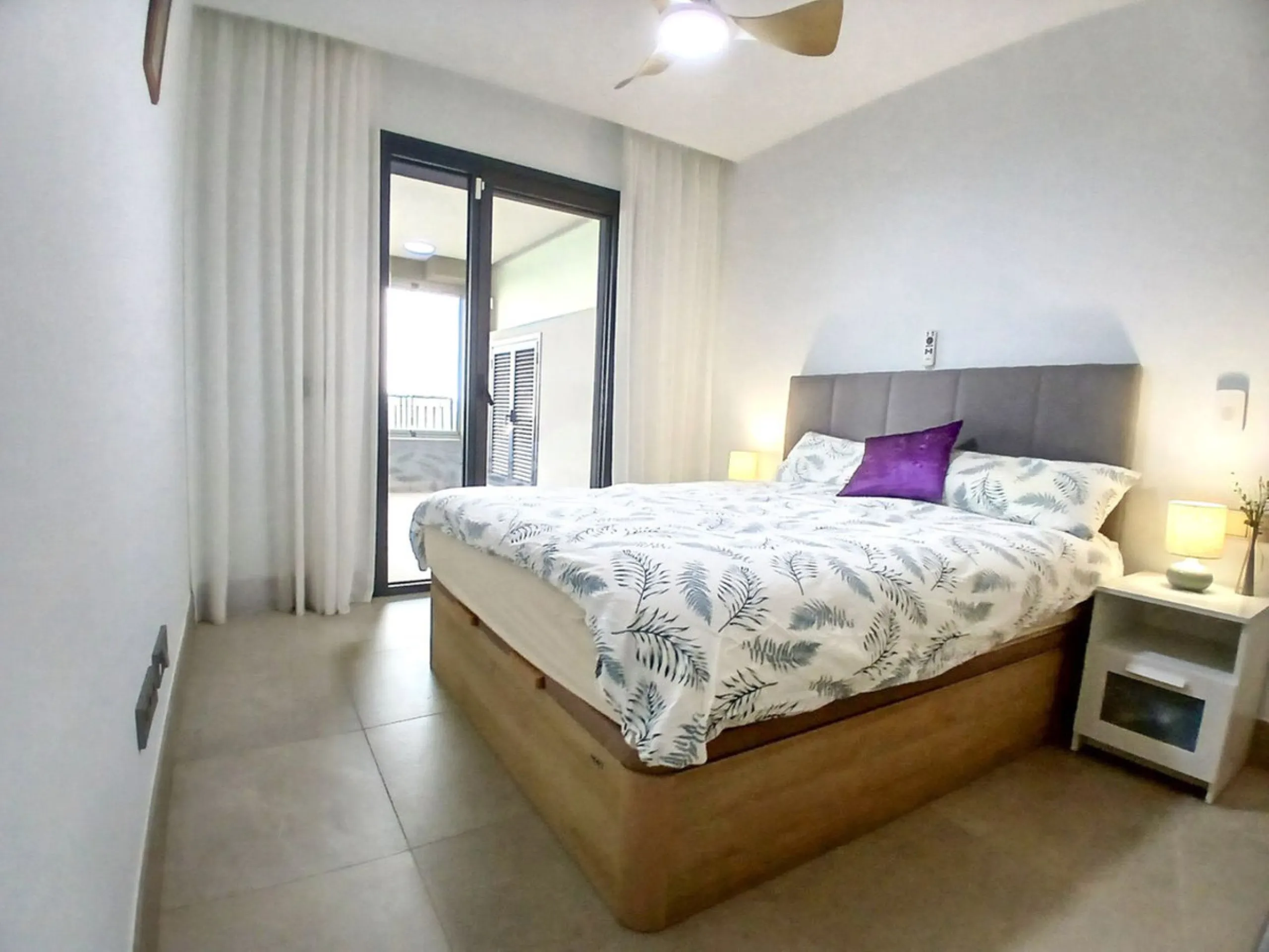 We are delighted to introduce this new contemporary apartment in the popular Solemar development. As you enter, you will find the fully equipped kitchen with all integrated appliances that flow into the spacious lounge and dining area, leading out to the 