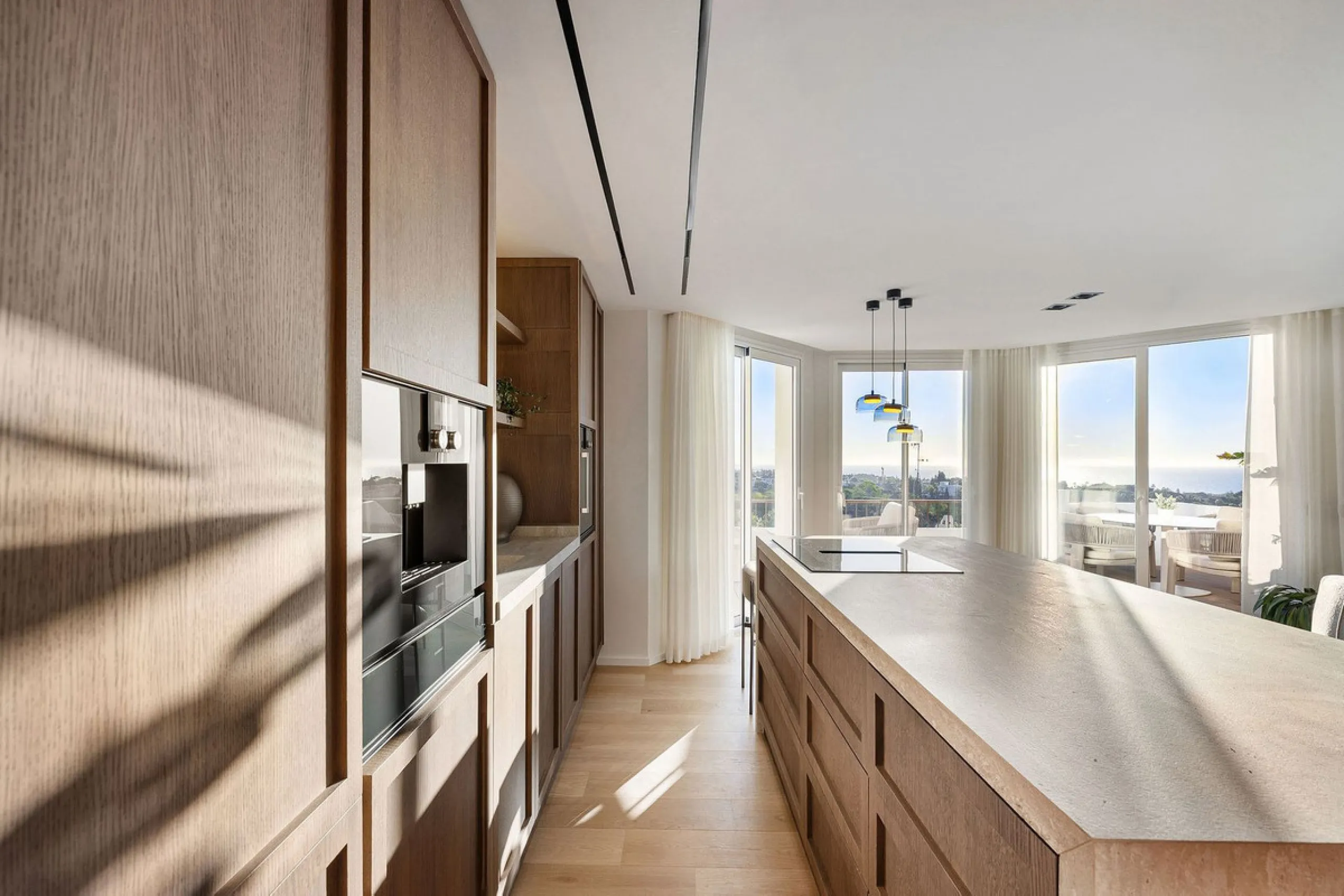 Apartment - Penthouse Duplex в продаже в Marbella, Málaga. В доме 3 спален и 2 ванных комнат. Площадь дома 131 м²