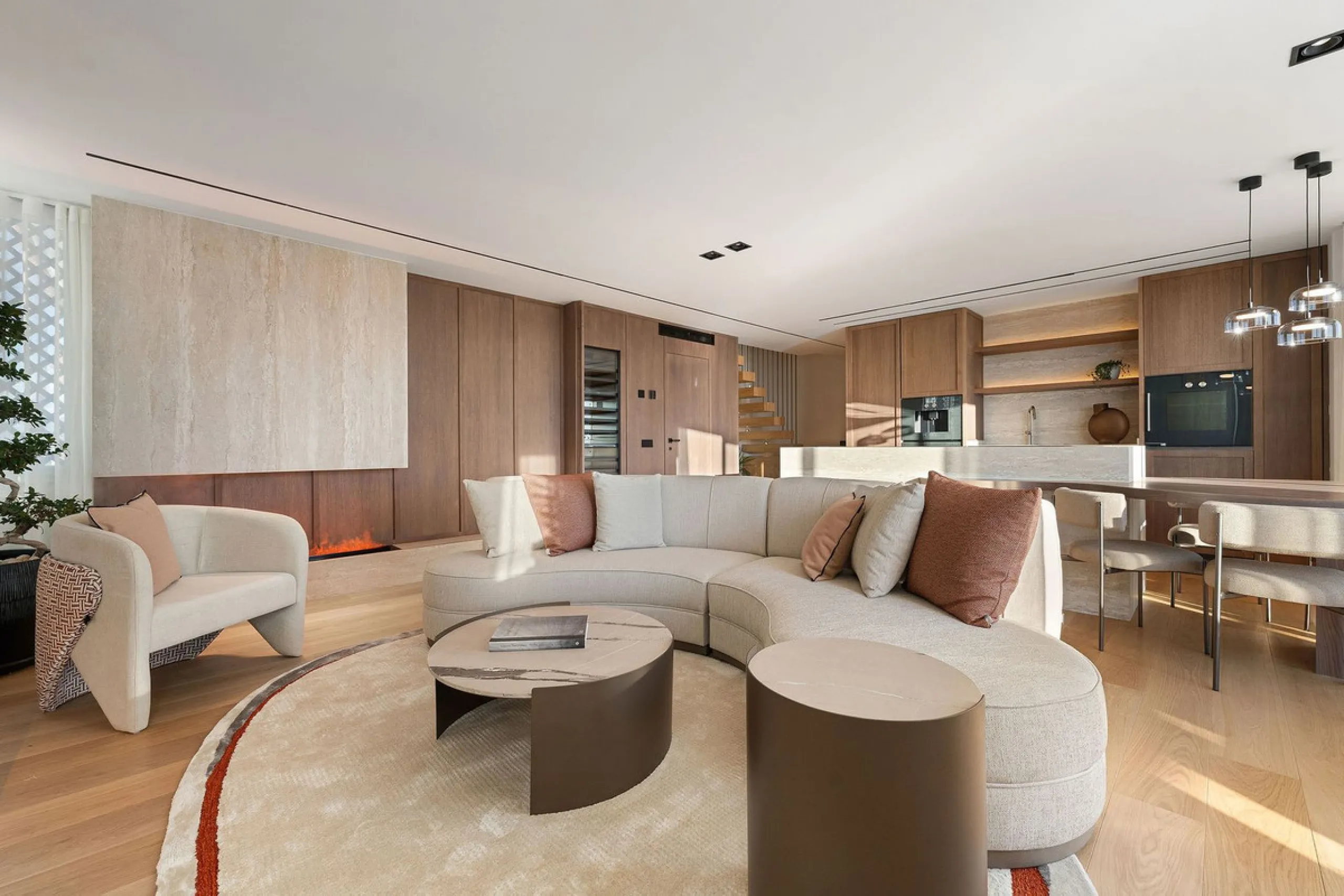 Apartment - Penthouse Duplex в продаже в Marbella, Málaga. В доме 3 спален и 2 ванных комнат. Площадь дома 131 м²