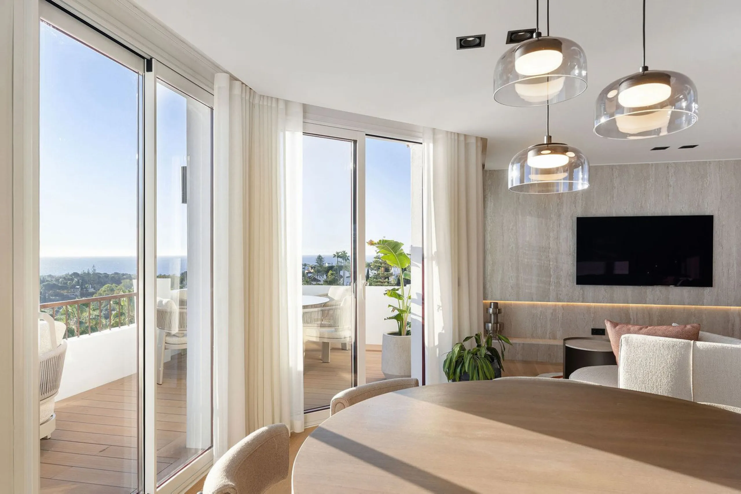 Apartment - Penthouse Duplex в продаже в Marbella, Málaga. В доме 3 спален и 2 ванных комнат. Площадь дома 131 м²
