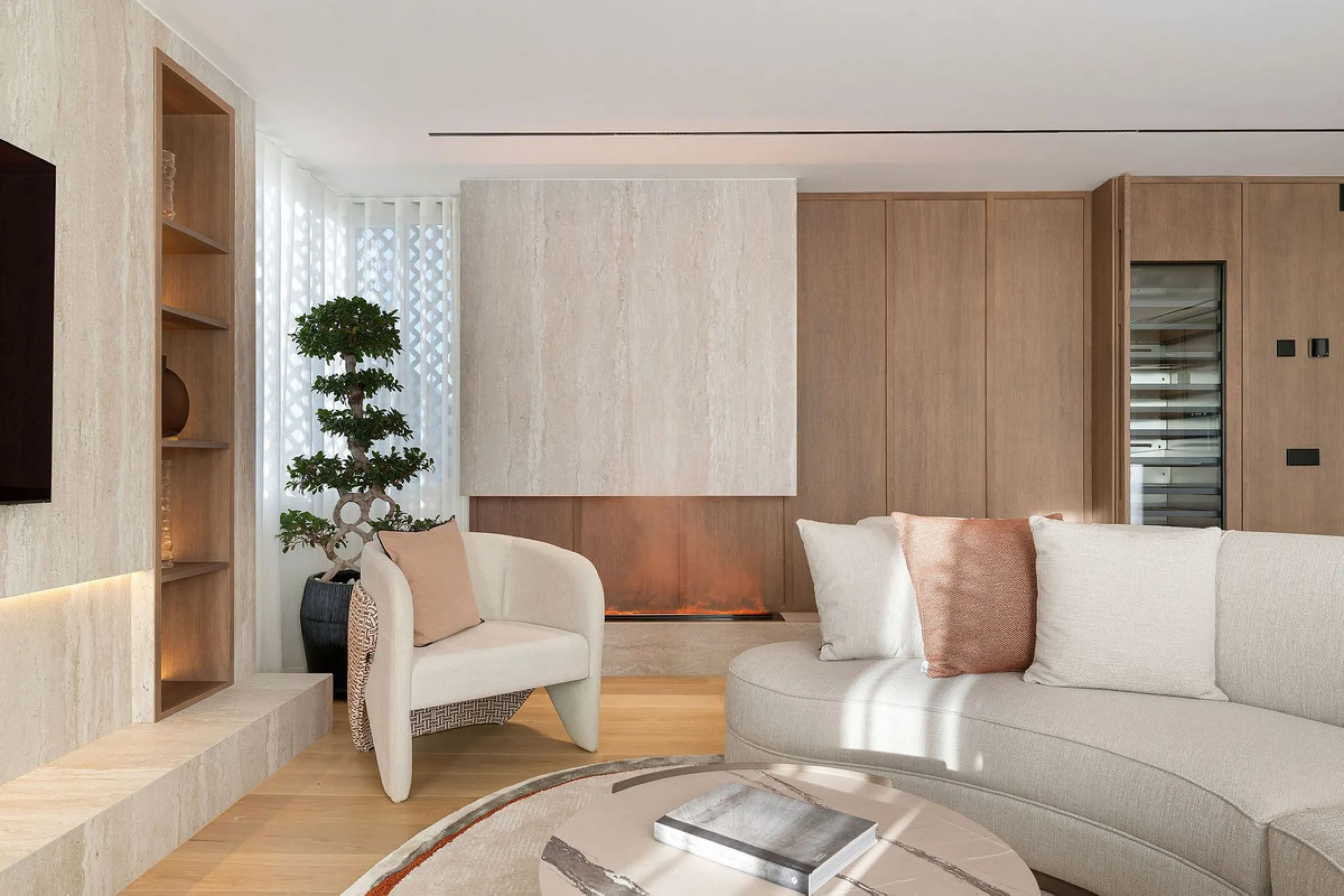 Apartment - Penthouse Duplex в продаже в Marbella, Málaga. В доме 3 спален и 2 ванных комнат. Площадь дома 131 м²