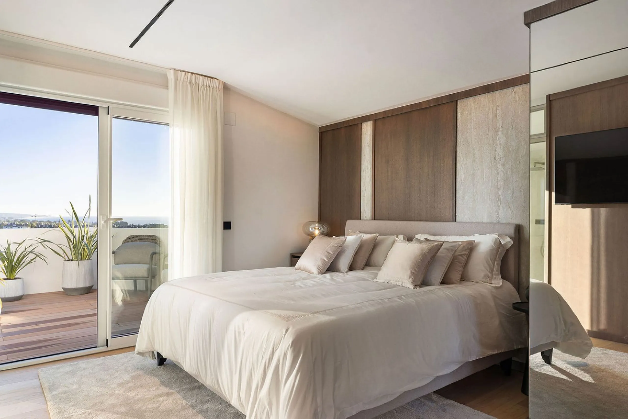 Apartment - Penthouse Duplex в продаже в Marbella, Málaga. В доме 3 спален и 2 ванных комнат. Площадь дома 131 м²
