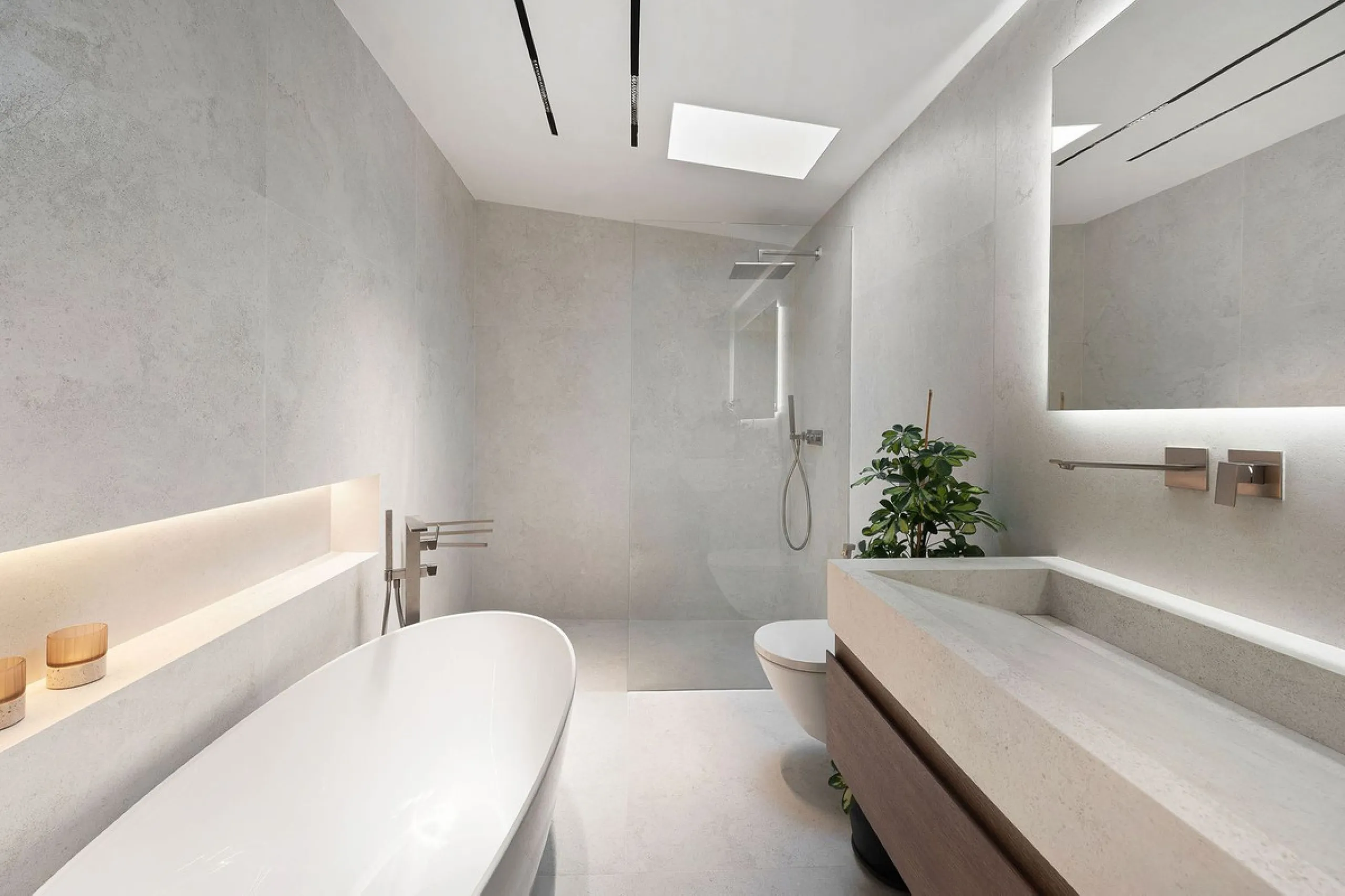 Apartment - Penthouse Duplex в продаже в Marbella, Málaga. В доме 3 спален и 2 ванных комнат. Площадь дома 131 м²